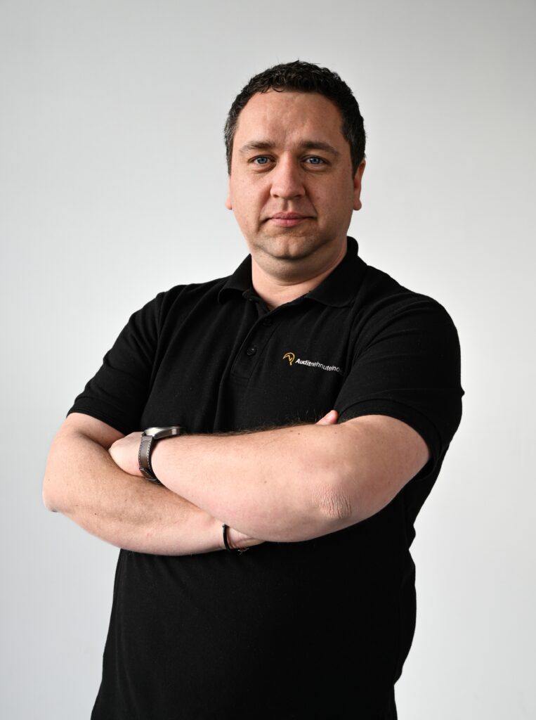 Hlavný technik Ján Čambal pôsobí výlučne v tíme AuditNehnutelnosti.sk.